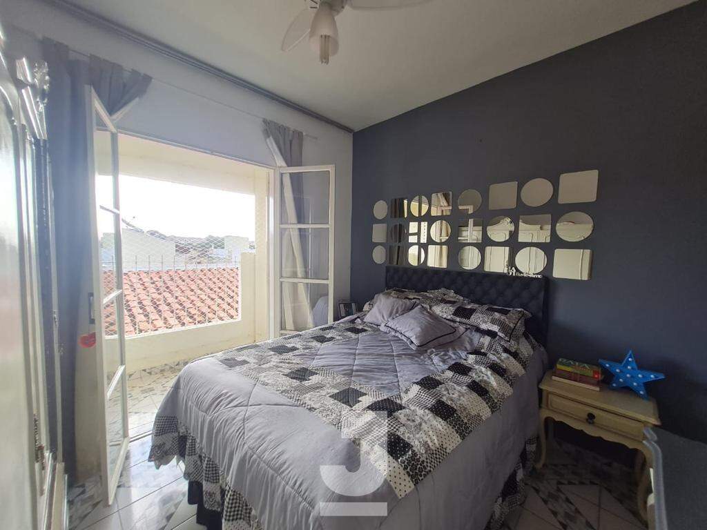 Casa à venda com 5 quartos, 174m² - Foto 3