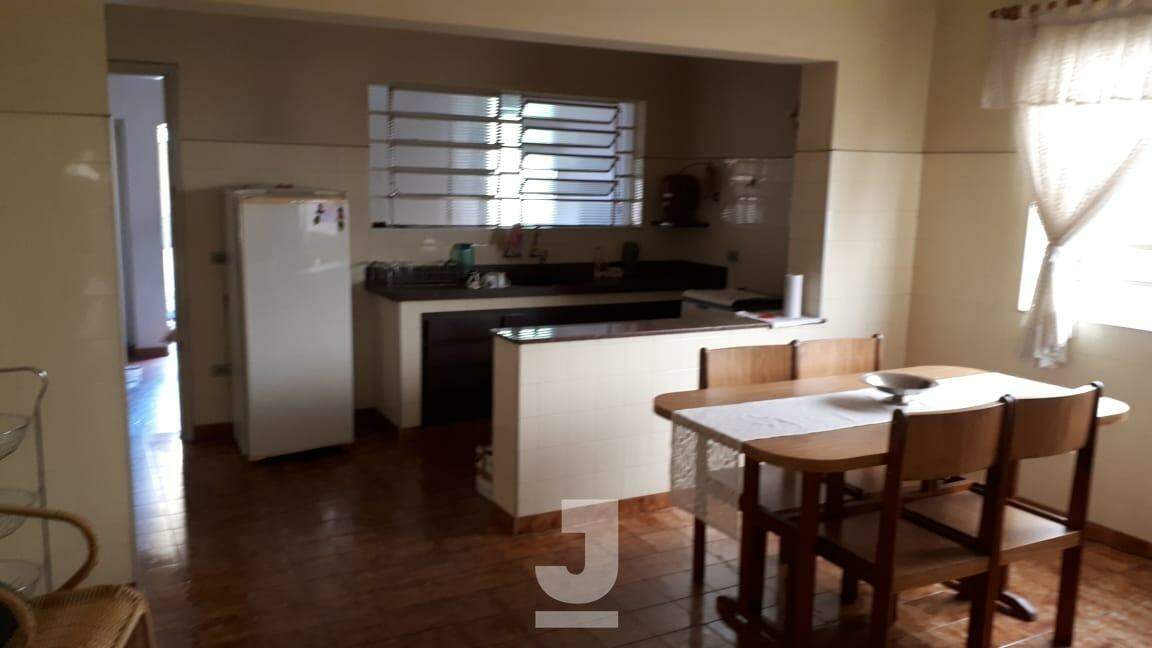 Casa à venda com 2 quartos, 167m² - Foto 6