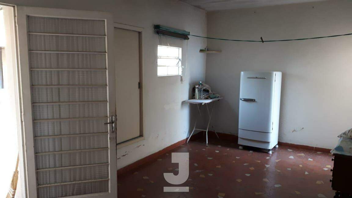 Casa à venda com 2 quartos, 167m² - Foto 8