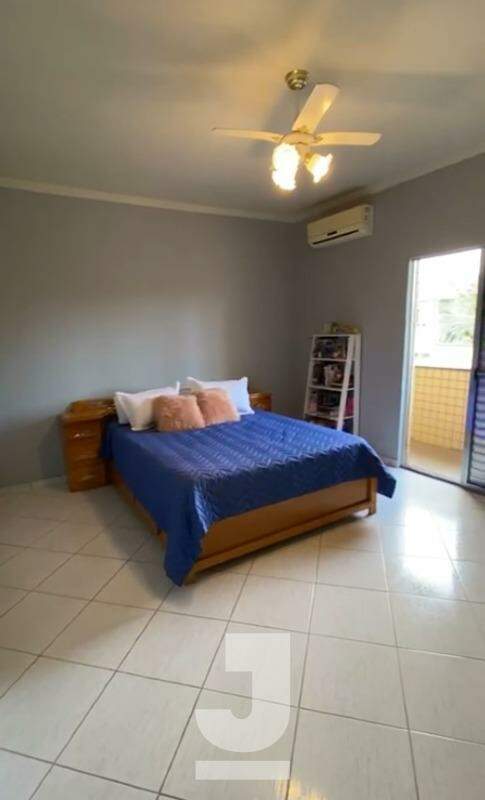 Casa à venda com 3 quartos, 200m² - Foto 10