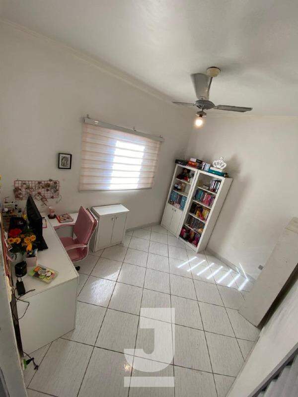 Casa à venda com 3 quartos, 200m² - Foto 7