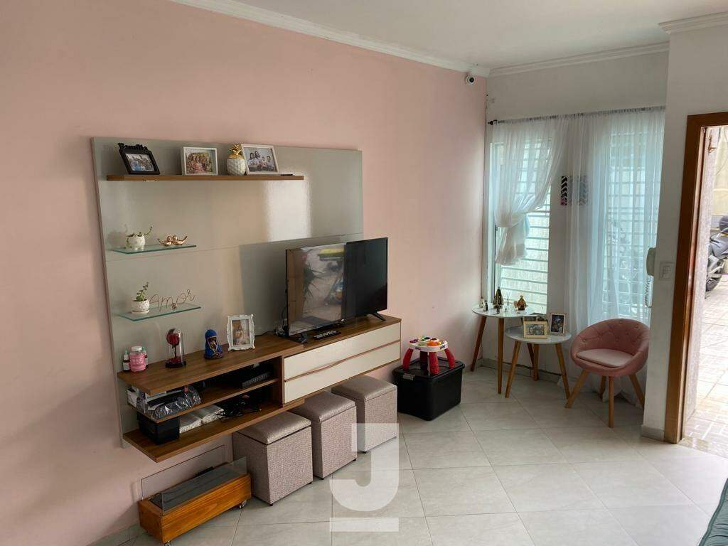 Casa à venda com 3 quartos, 130m² - Foto 4