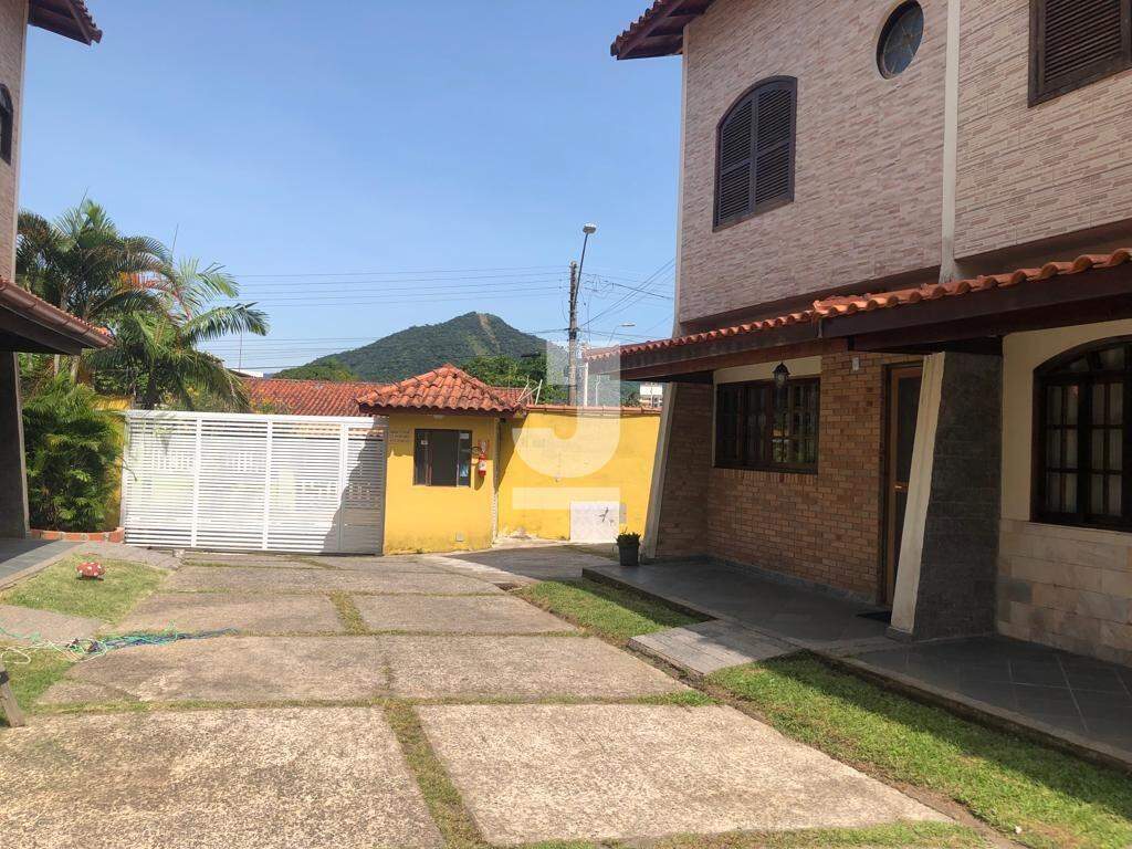 Casa de Condomínio à venda com 2 quartos, 100m² - Foto 30