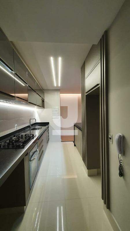 Apartamento à venda com 3 quartos, 76m² - Foto 13