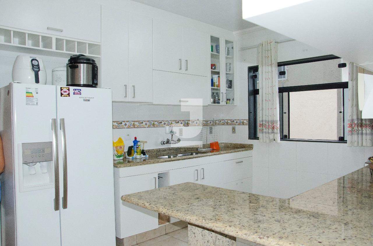 Casa de Condomínio à venda com 3 quartos, 450m² - Foto 10