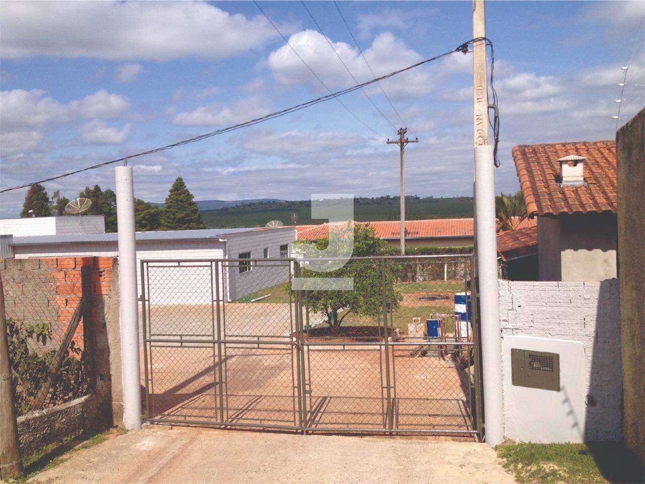 Fazenda à venda com 2 quartos, 350m² - Foto 3