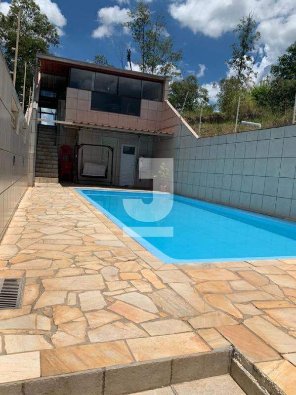 Casa à venda com 4 quartos, 309m² - Foto 4