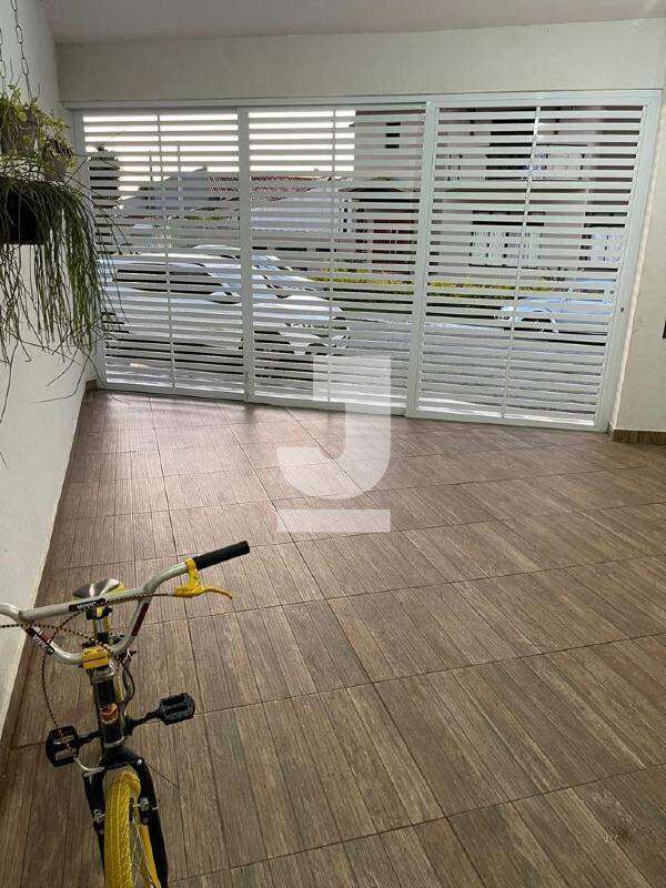 Casa à venda com 3 quartos, 160m² - Foto 2