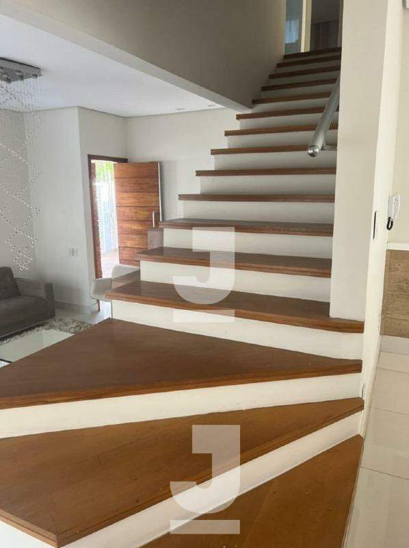 Casa à venda com 3 quartos, 240m² - Foto 14