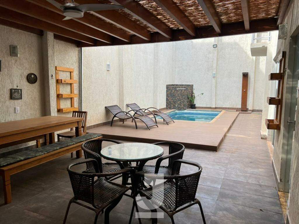 Casa à venda com 3 quartos, 240m² - Foto 43