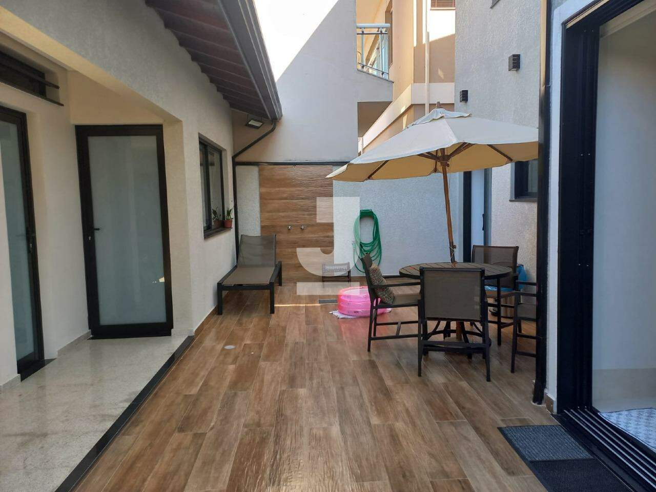 Casa à venda com 3 quartos, 260m² - Foto 16