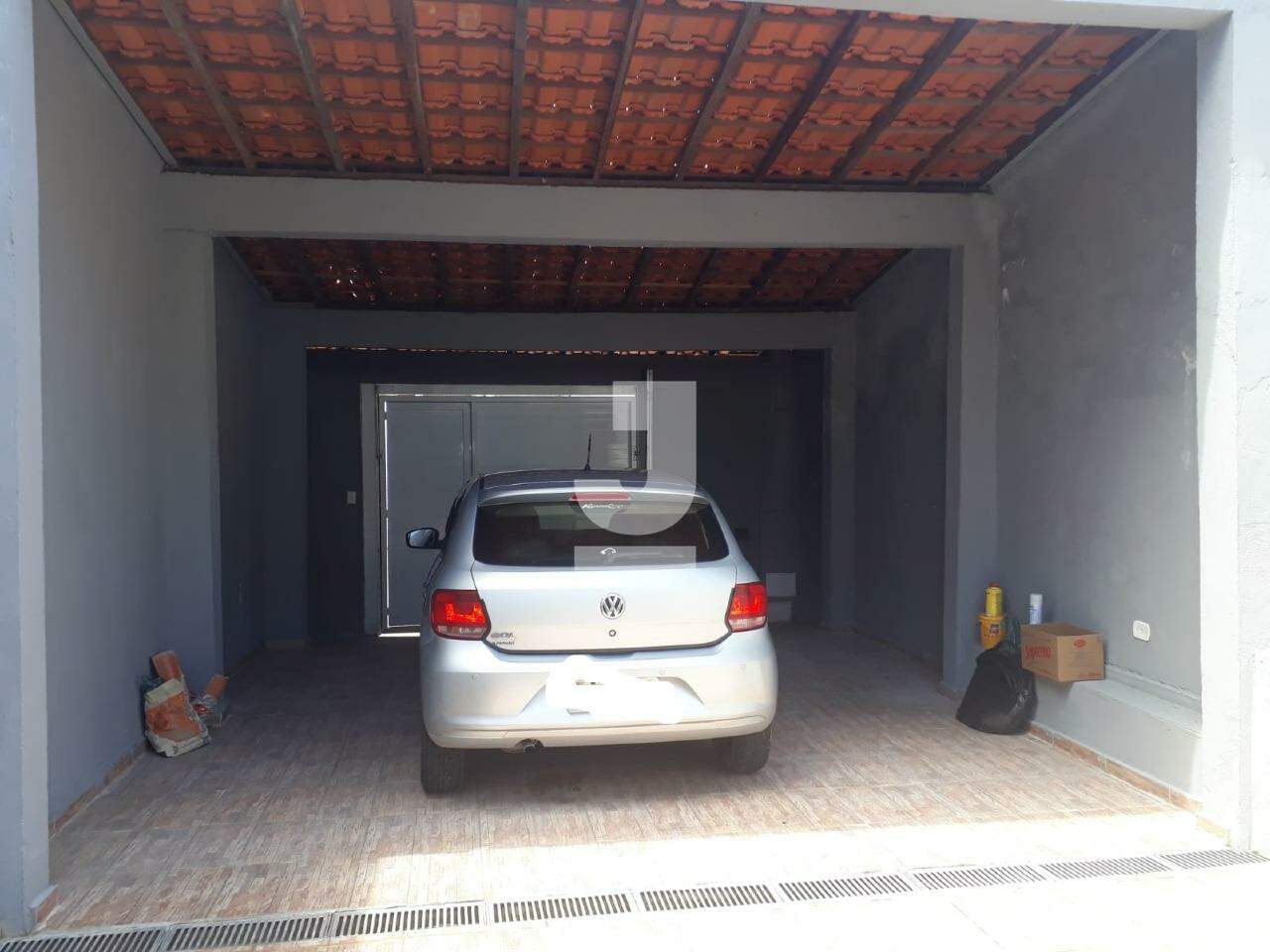 Casa à venda com 2 quartos, 168m² - Foto 2