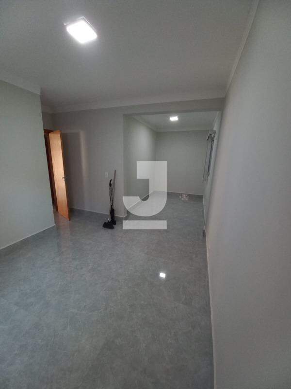 Casa à venda com 3 quartos, 159m² - Foto 2