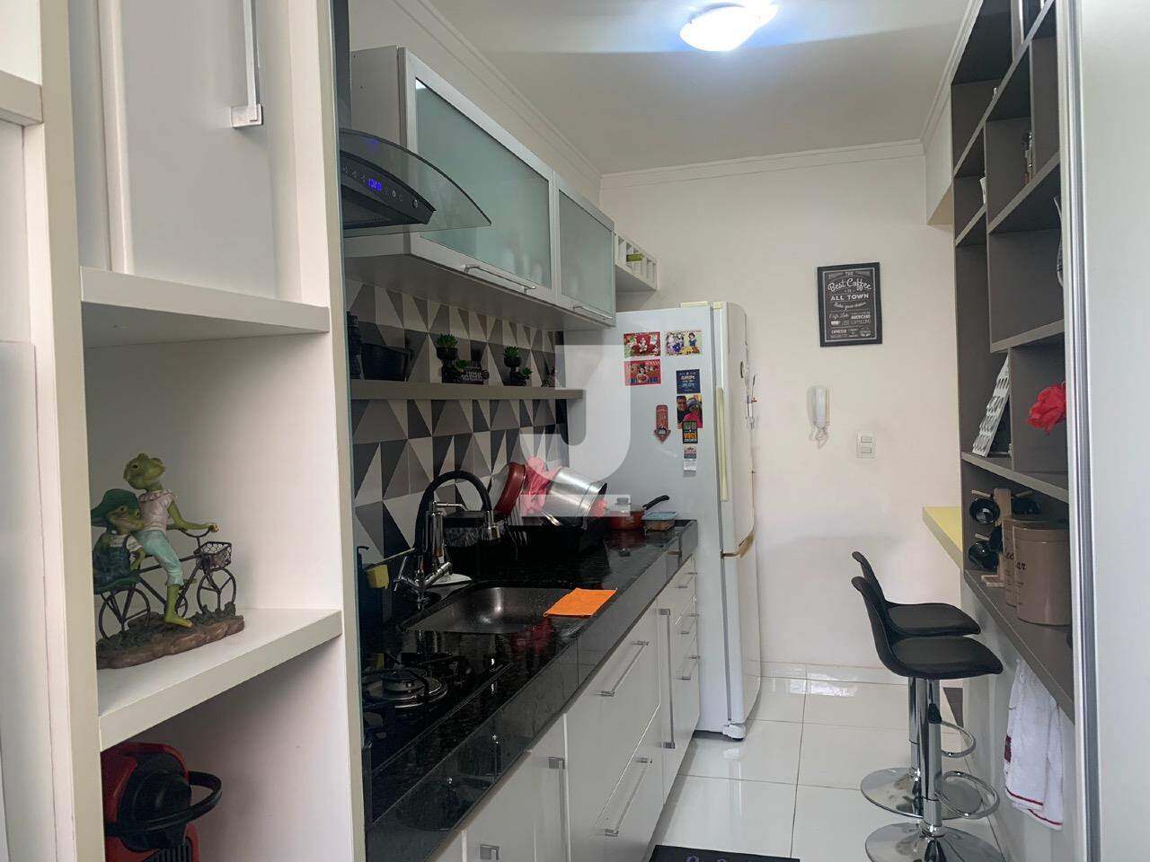 Apartamento à venda com 3 quartos, 140m² - Foto 14