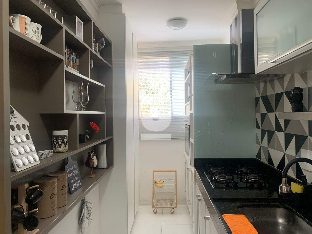 Apartamento à venda com 3 quartos, 140m² - Foto 12