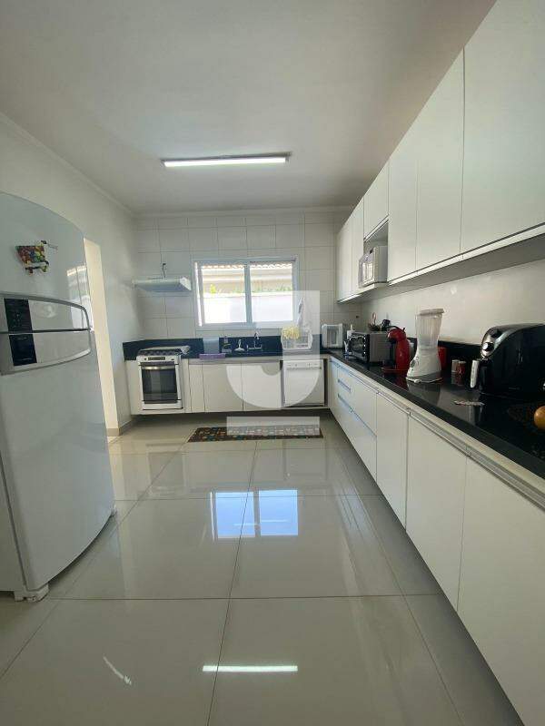 Casa de Condomínio à venda com 3 quartos, 170m² - Foto 15