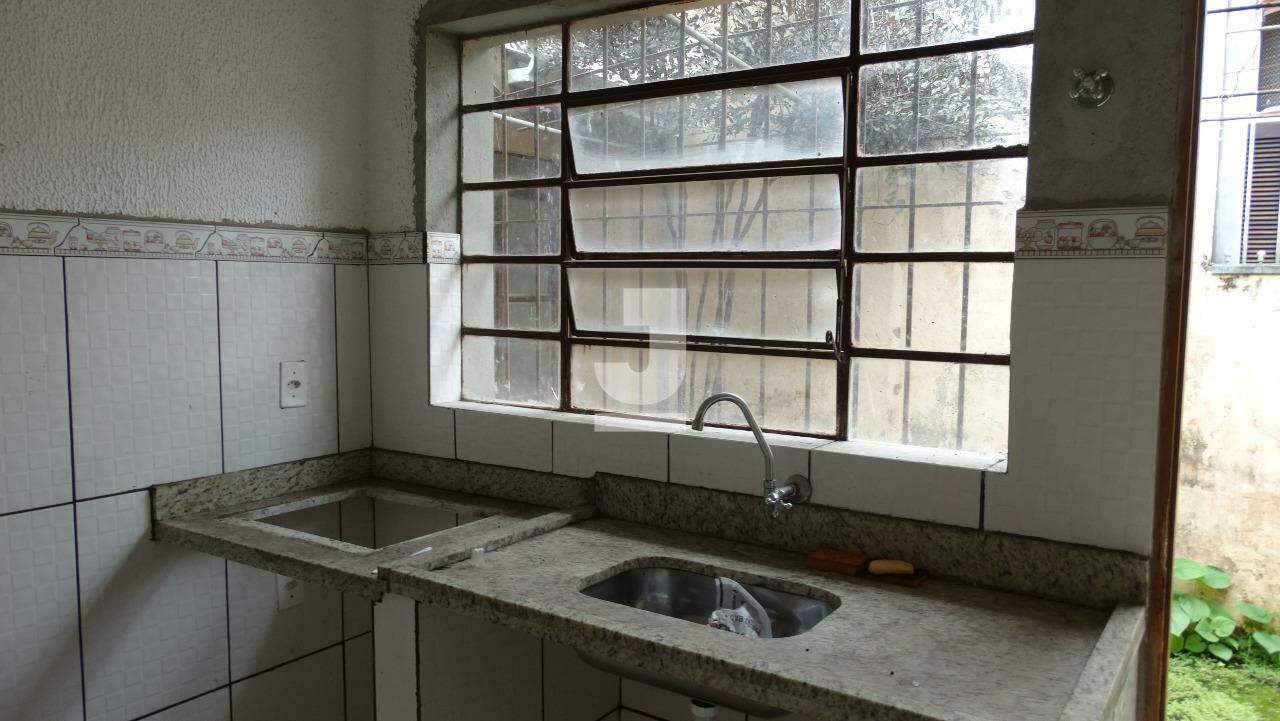 Casa à venda com 3 quartos, 161m² - Foto 2