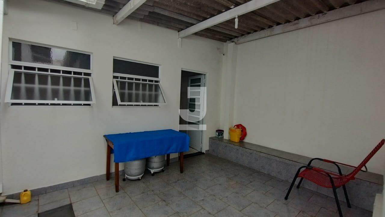 Casa à venda com 3 quartos, 180m² - Foto 24