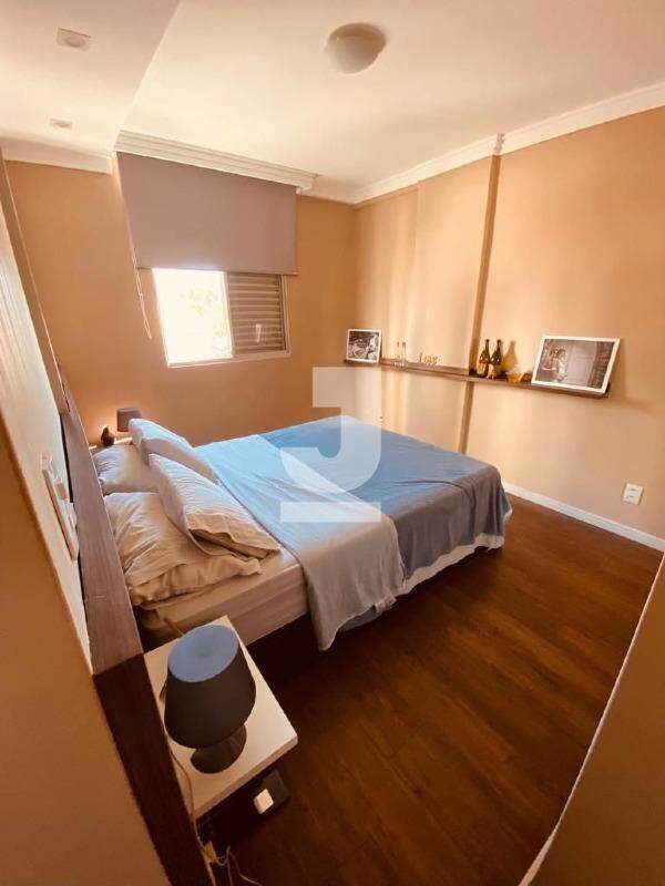 Apartamento à venda com 2 quartos, 64m² - Foto 19