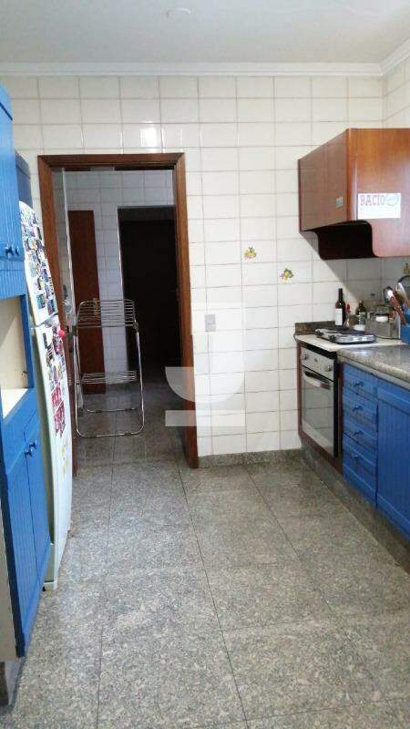 Apartamento à venda com 4 quartos, 330m² - Foto 26