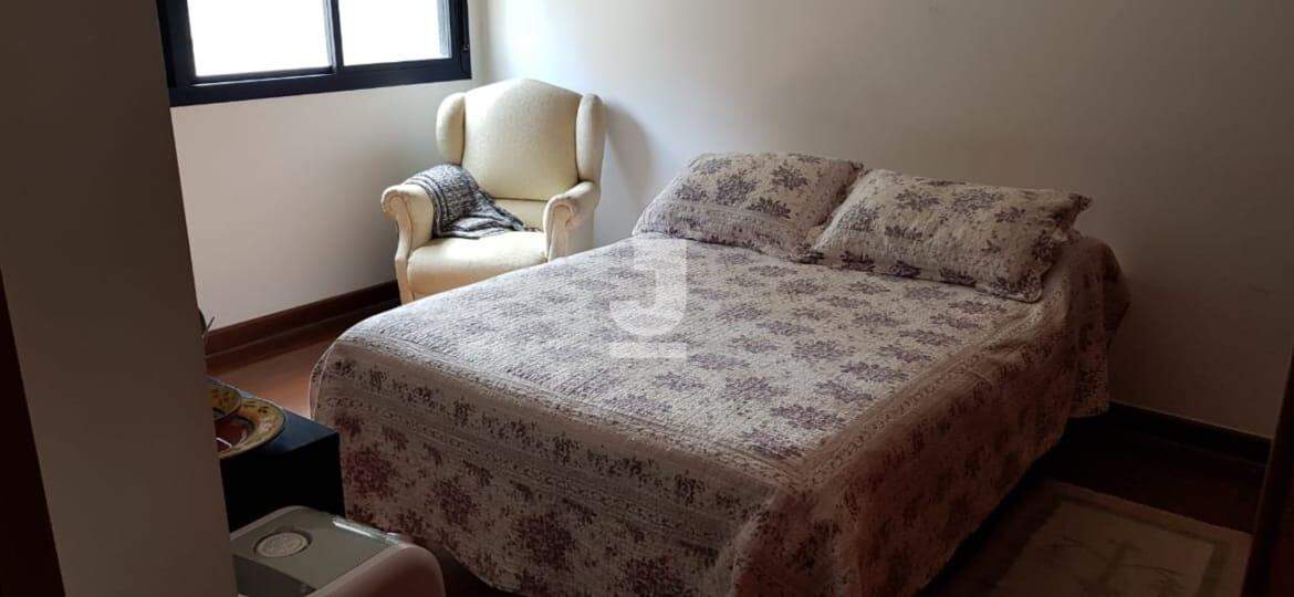 Apartamento à venda com 4 quartos, 330m² - Foto 16