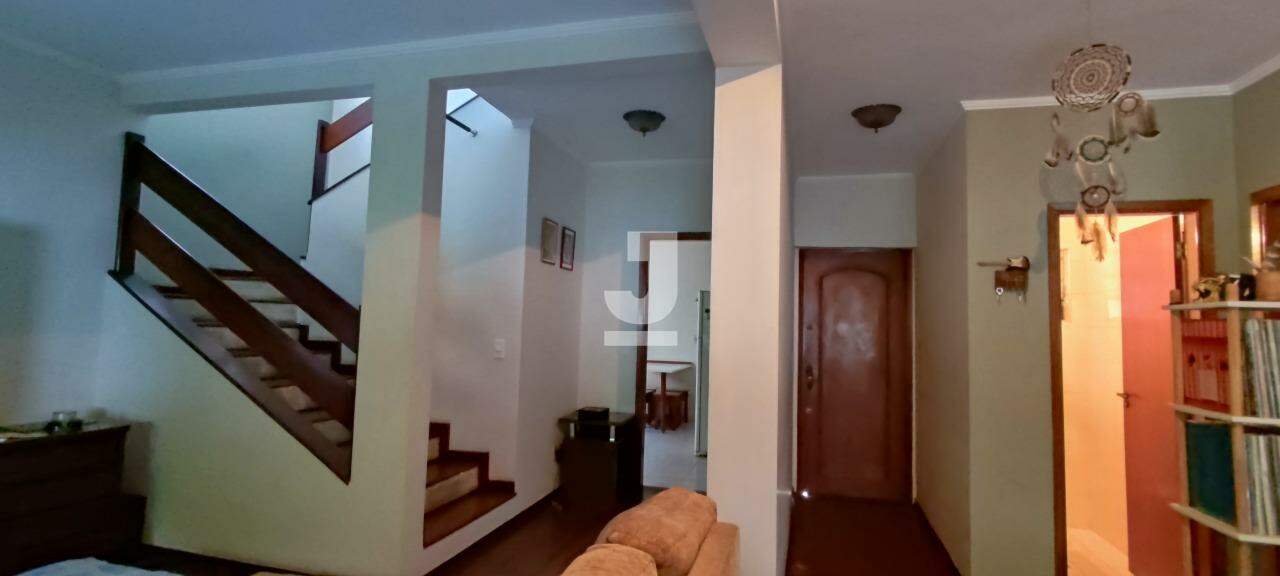 Casa à venda com 4 quartos, 220m² - Foto 17