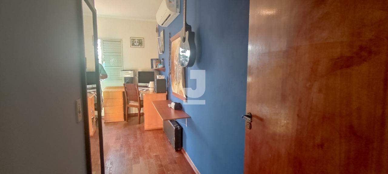 Casa à venda com 4 quartos, 220m² - Foto 32