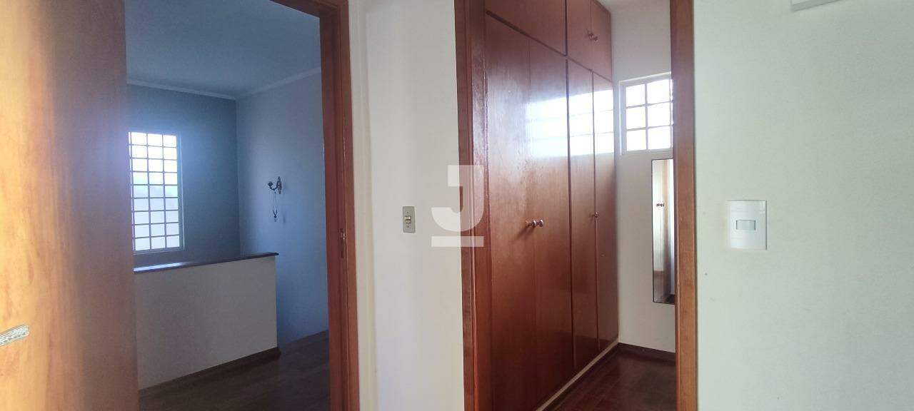 Casa à venda com 4 quartos, 220m² - Foto 28