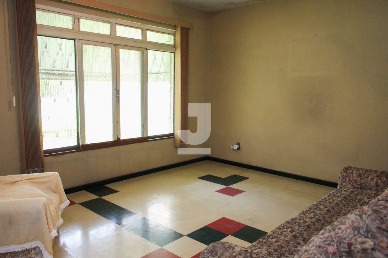 Casa à venda com 3 quartos, 160m² - Foto 2