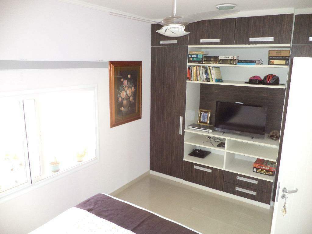 Casa de Condomínio à venda com 4 quartos, 239m² - Foto 8