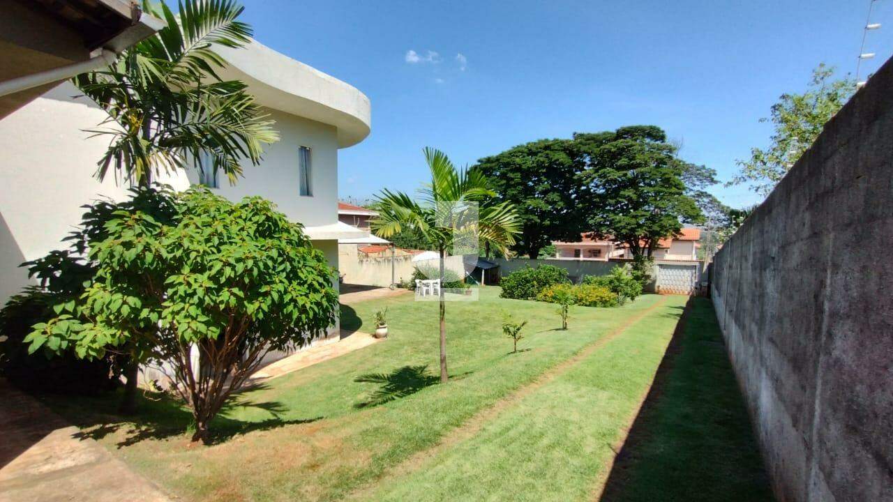 Fazenda à venda com 4 quartos, 276m² - Foto 1