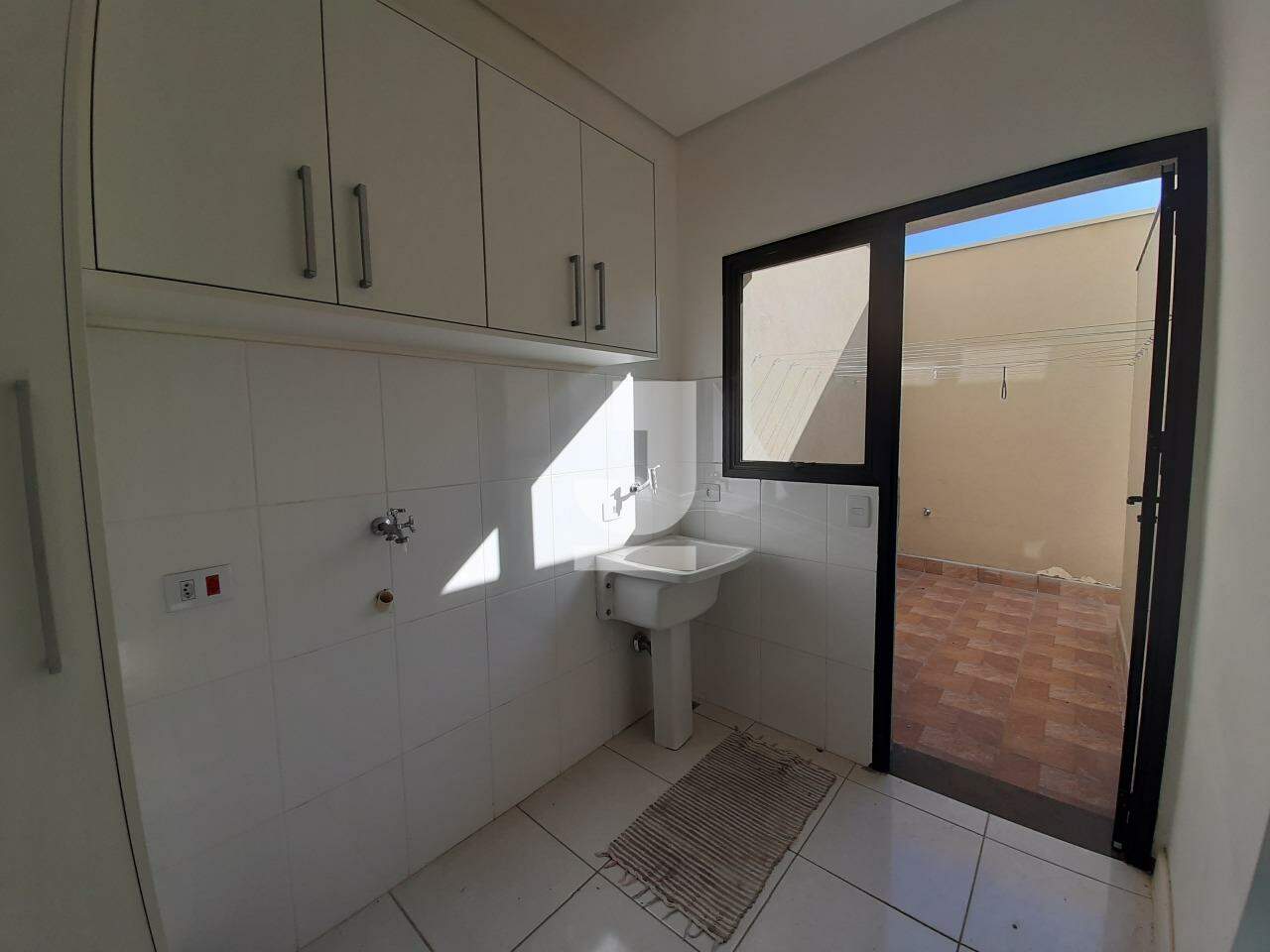 Casa de Condomínio à venda com 4 quartos, 250m² - Foto 10