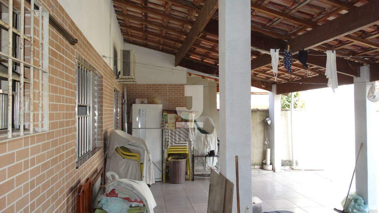 Casa à venda com 2 quartos, 60m² - Foto 14