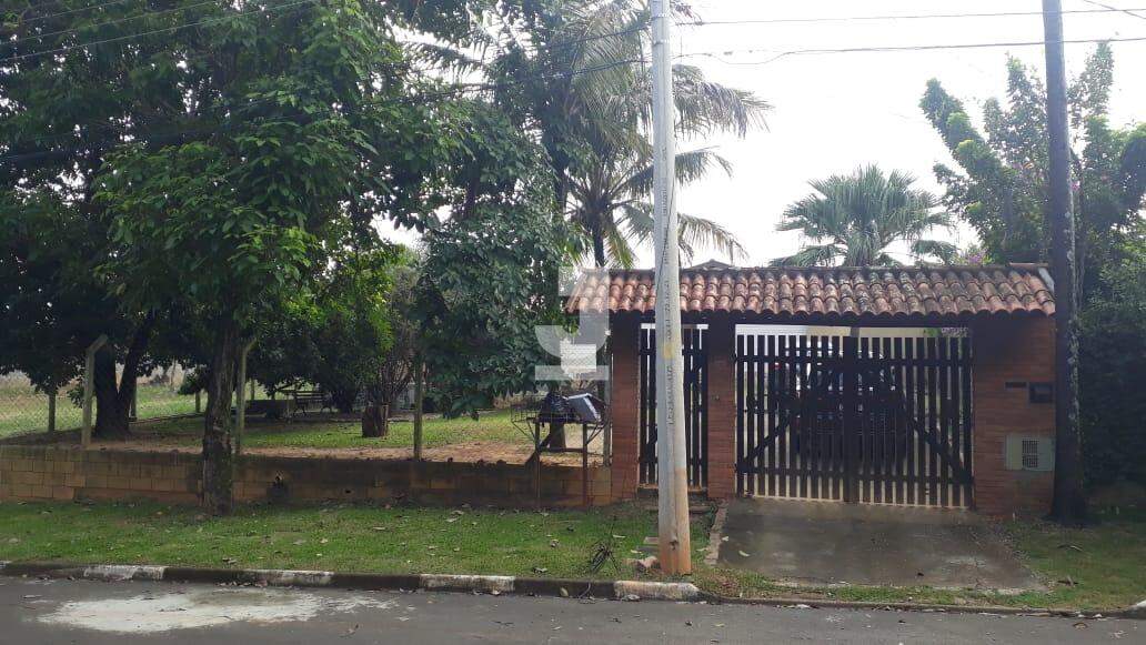 Fazenda à venda com 4 quartos, 350m² - Foto 1