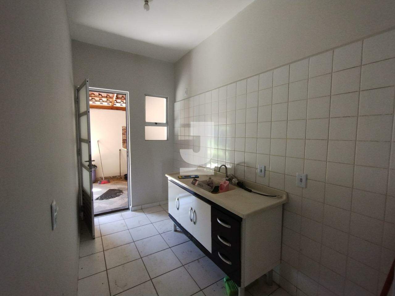 Casa à venda com 3 quartos, 80m² - Foto 11