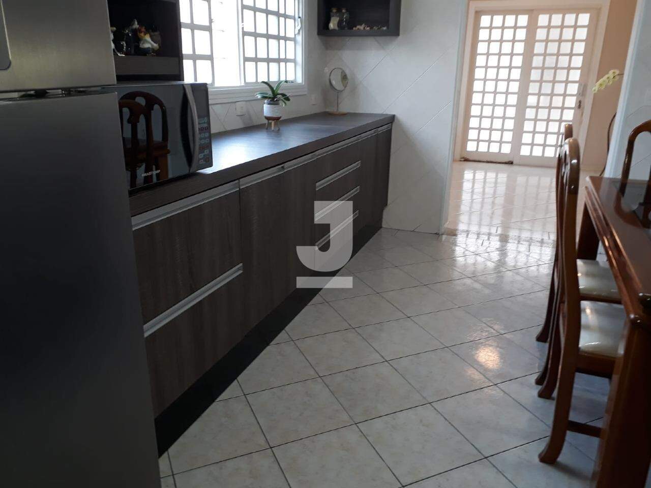 Casa à venda com 4 quartos, 310m² - Foto 15