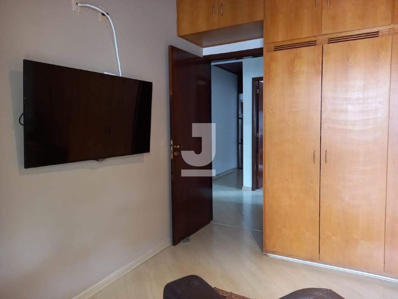 Casa à venda com 3 quartos, 207m² - Foto 7