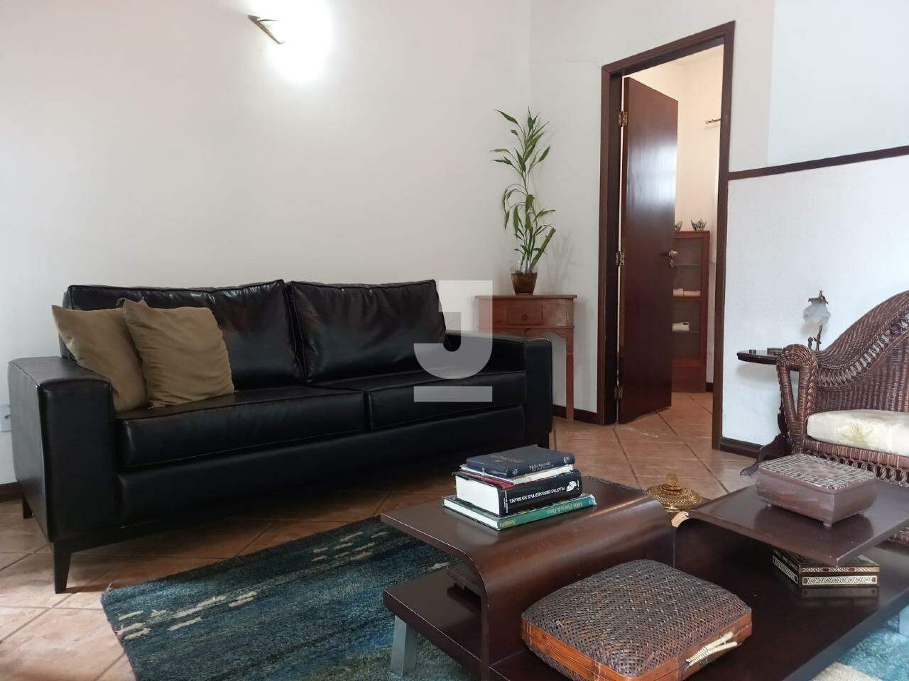 Casa à venda com 3 quartos, 207m² - Foto 27