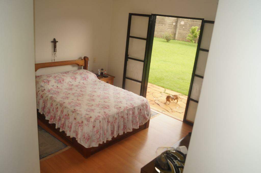 Casa de Condomínio à venda com 3 quartos, 240m² - Foto 44