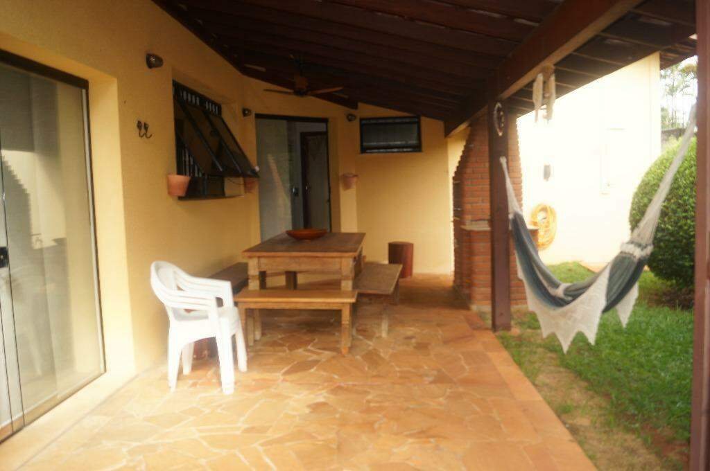 Casa de Condomínio à venda com 3 quartos, 240m² - Foto 21