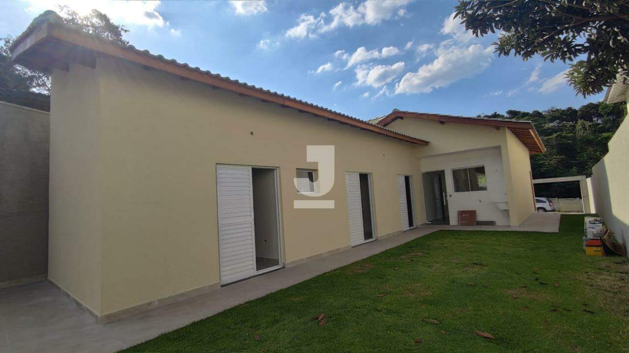 Casa à venda com 4 quartos, 96m² - Foto 1