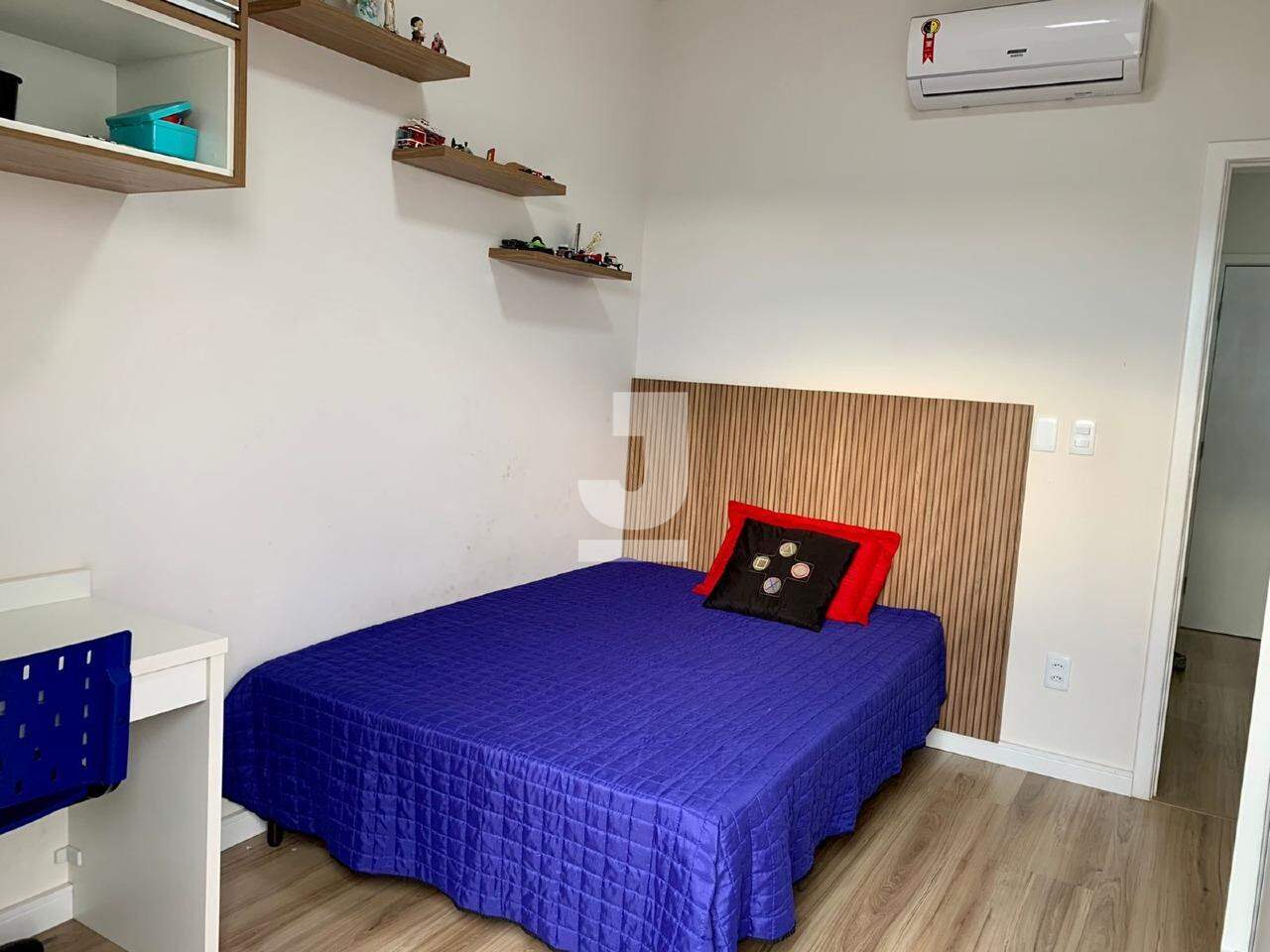 Casa de Condomínio à venda com 3 quartos, 216m² - Foto 25