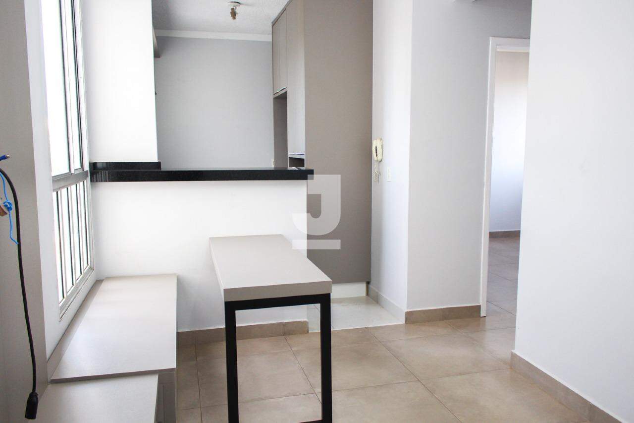 Apartamento à venda com 3 quartos, 47m² - Foto 1