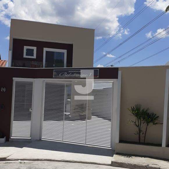 Casa à venda com 3 quartos, 114m² - Foto 1