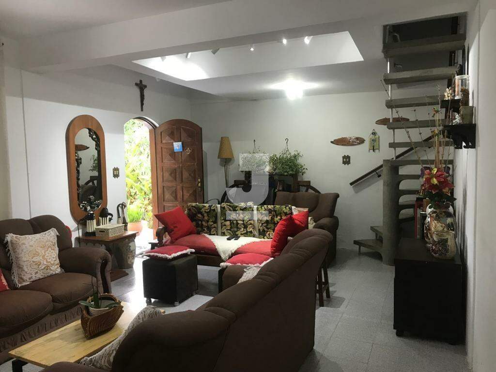 Fazenda à venda com 6 quartos, 650m² - Foto 11