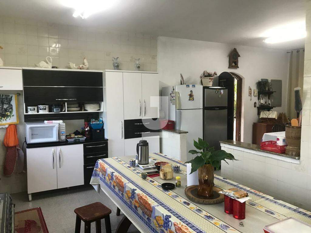 Fazenda à venda com 6 quartos, 650m² - Foto 42