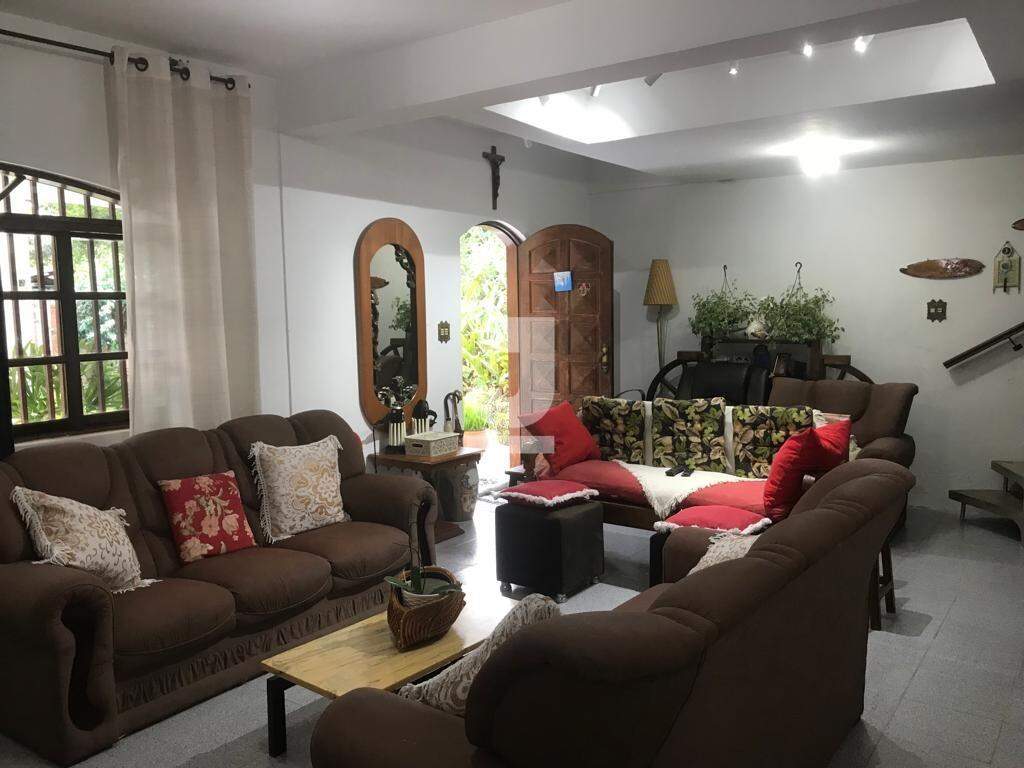 Fazenda à venda com 6 quartos, 650m² - Foto 7