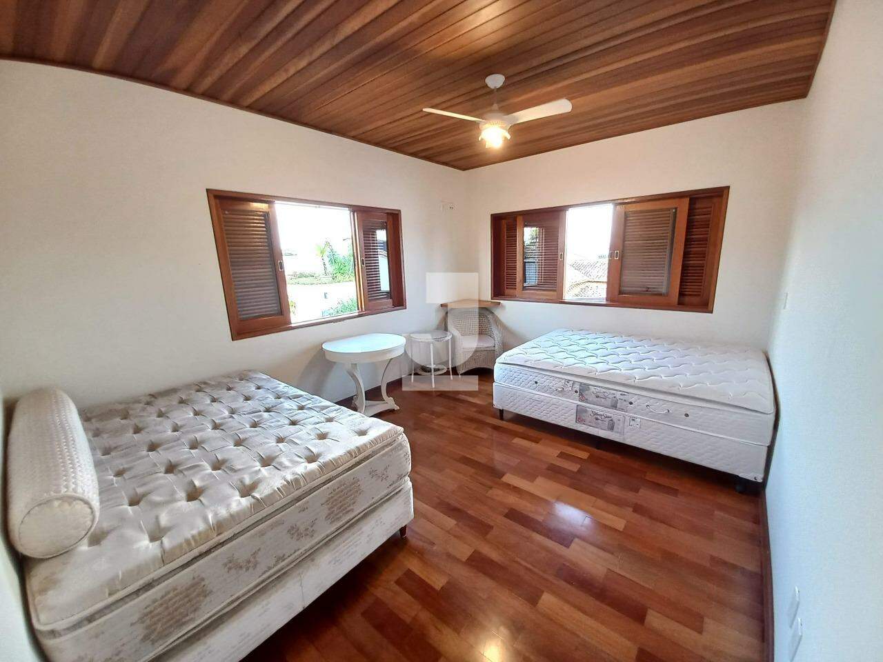 Casa de Condomínio à venda com 5 quartos, 406m² - Foto 23