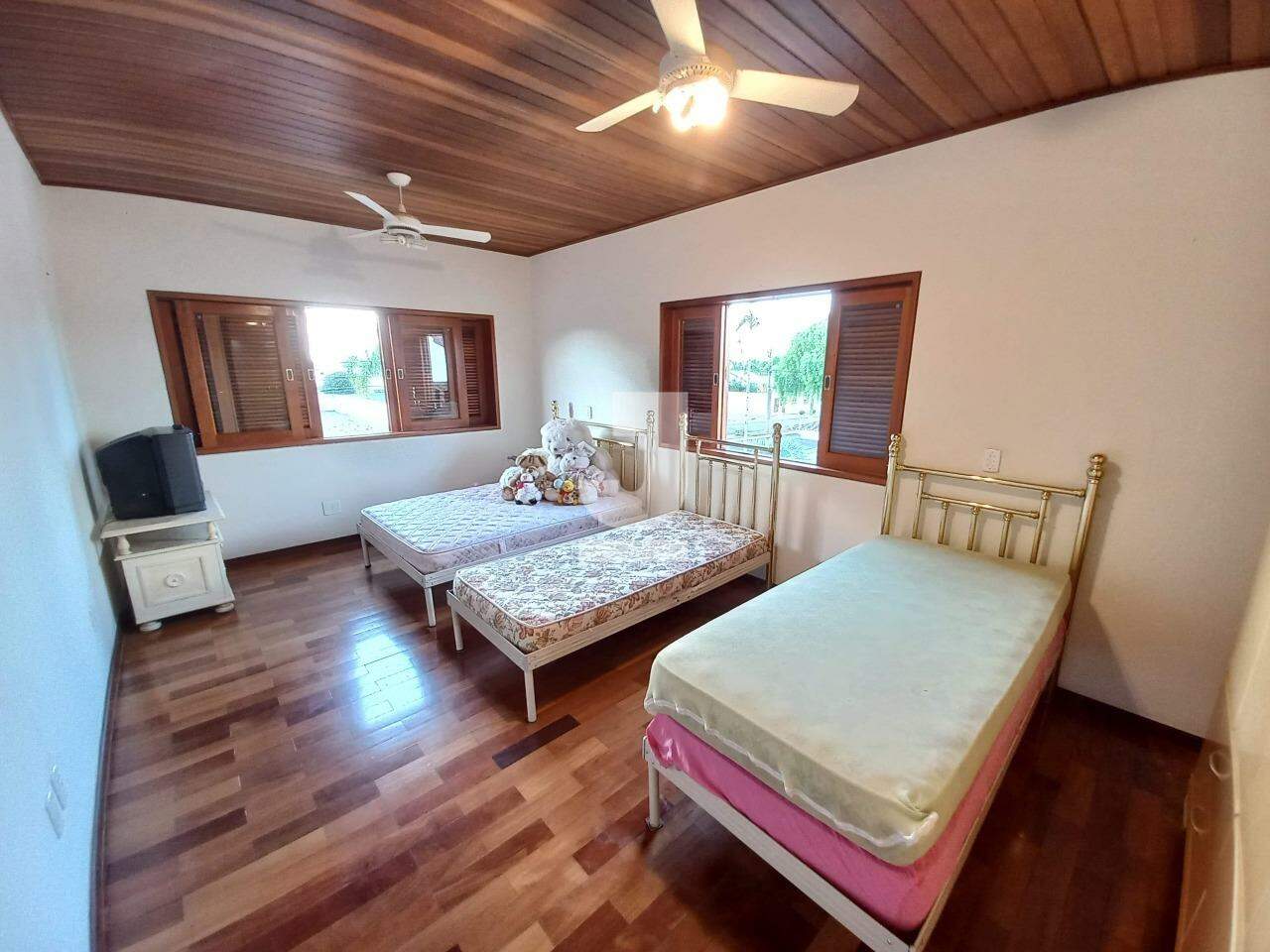 Casa de Condomínio à venda com 5 quartos, 406m² - Foto 17