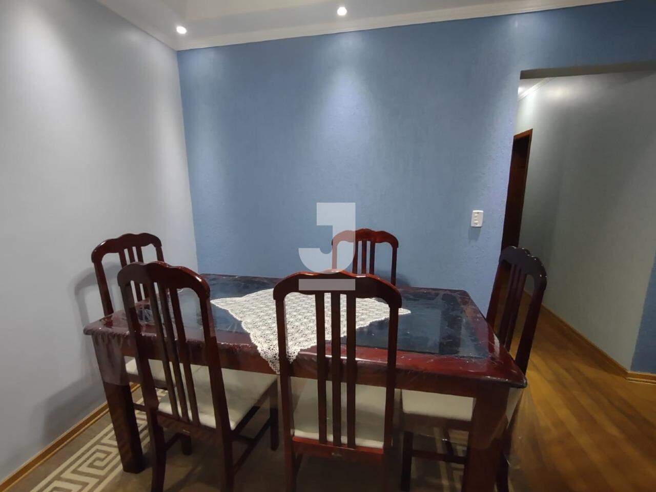 Apartamento à venda com 2 quartos, 79m² - Foto 1